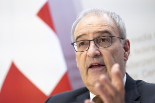 Le ministre de l'économie Guy Parmelin s'est exprimé face à la presse à l'issue d'une table ronde (archives). KEYSTONE/ANTHONY ANEX